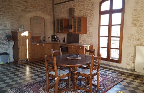 Venejan Apartment | Apartment in beautiful typical farmhouse, swimming pool 12x5m to share