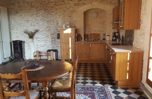 Venejan Apartment | Apartment in beautiful typical farmhouse, swimming pool 12x5m to share