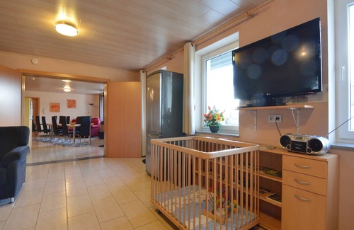Burg-Reuland Apartment | Apartment in Burg Reuland with forest