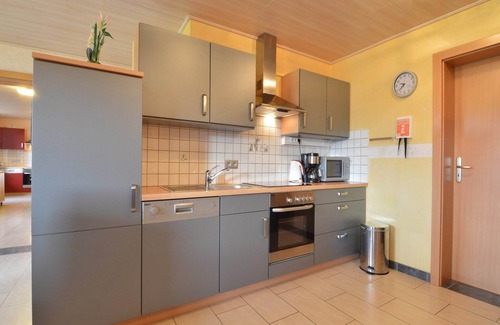Burg-Reuland Apartment | Apartment in Burg Reuland with forest