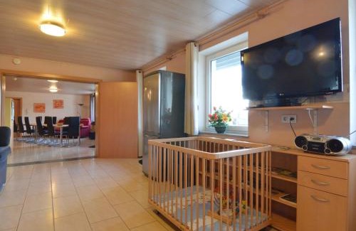 Burg-Reuland Apartment | Apartment in Burg Reuland with forest