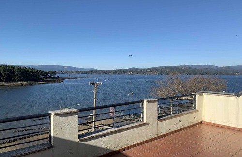 Carril Apartment | Apartment in Carril with terrace and sea views
