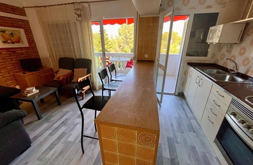 Cap de Salou Apartment | Apartment in Cap Salou next to the beach and with communal pool, 2 bedrooms.