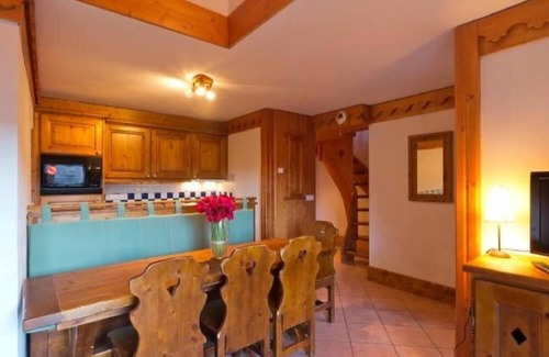 Meribel Village Apartment | Apartment in Chalet, Les Fermes de Méribel