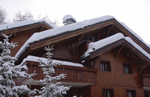 Meribel Village Apartment | Apartment in Chalet, Les Fermes de Méribel