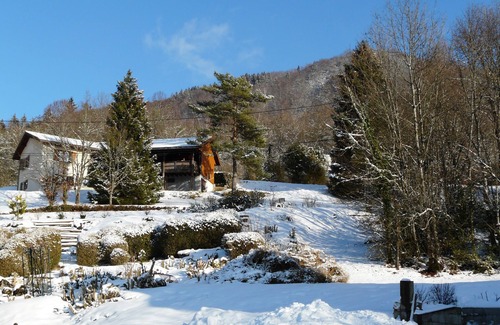 Ponthoux Apartment | Apartment in chalet house Haut Jura