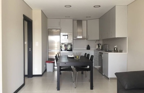Vila do Conde Condo | Apartment in closed condominium with swimming pool - Azurara