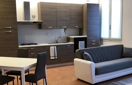 Carate Brianza Apartment | Apartment in Corte