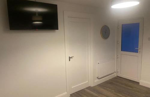 Inverin House | Apartment in Connemara