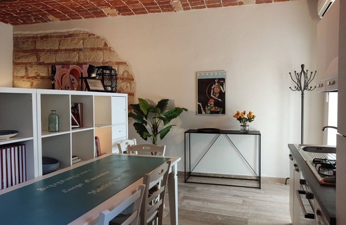 Ottiglio Condo | Apartment in country house with wellness zone-adults only