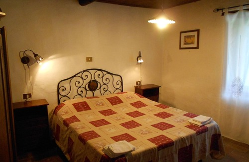 Viterbo Other | Apartment in Country House La Meridiana Strana with pool