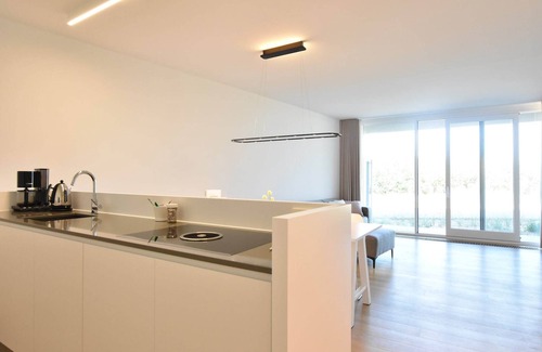 De Panne Apartment | Apartment in De Panne near Sea Beach