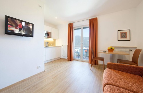 Tirolo Apartment | Apartment in Dorf Tirol near Spronser Lakes