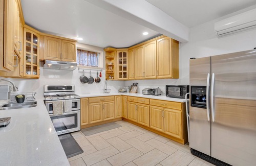 Julian - St. James Apartment | Apartment in downtown SJ