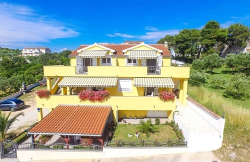 Drage Apartment | Apartment in Drage with Seaview, Balcony, Air condition, WIFI (566-1)