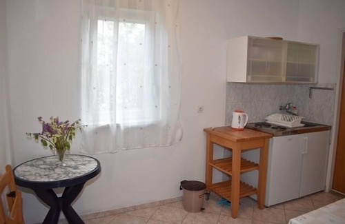 Drage Apartment | Apartment in Drage with Terrace, Air condition, WIFI (5013-3)
