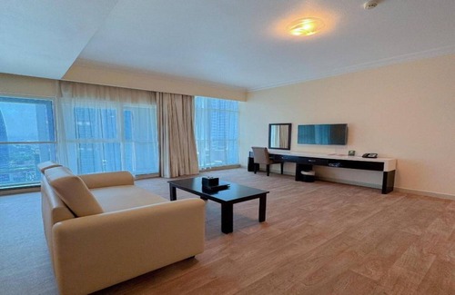 Trade Centre 1 House | Apartment in Dubai with Burj Khalifa View