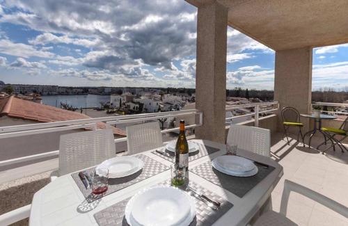 Castello d'Empuries Apartment | Apartment in Empuriabrava near Skydive Center