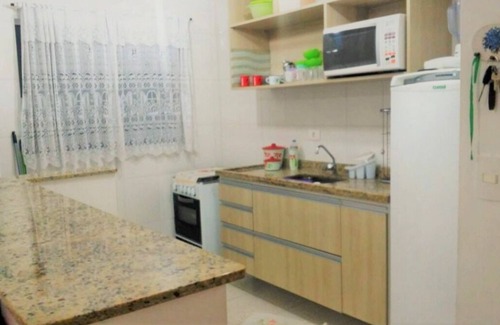 Praia da Enseada Apartment | Apartment in Enseada, 2 bedrooms, air conditioning, swimming pool and 100m from the beach!