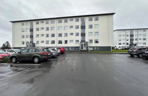 Haaleiti Apartment | Apartment in Fellsmúli, Reykjavik