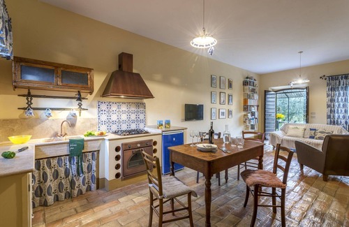 Fermo House | Apartment in Fermo with Heated Pool