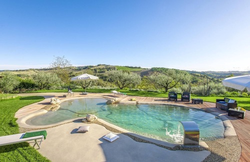 Fermo House | Apartment in Fermo with Heated Pool