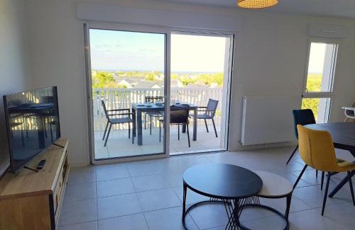 Plouarzel House | Apartment in Finistère with Free E-Bike
