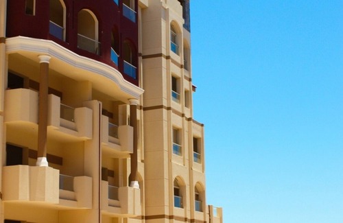 Corniche Road-Dahar Apartment | Apartment in Florenza Khamsin Beach Resort + the beach