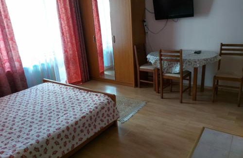 Elenite Apartment | Apartment in Fort Privilege Apartcomplex