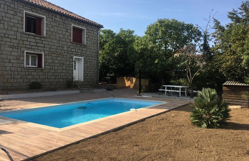 Petreto-Bicchisano Apartment | Apartment in a typical Corsican house, between sea and mountains