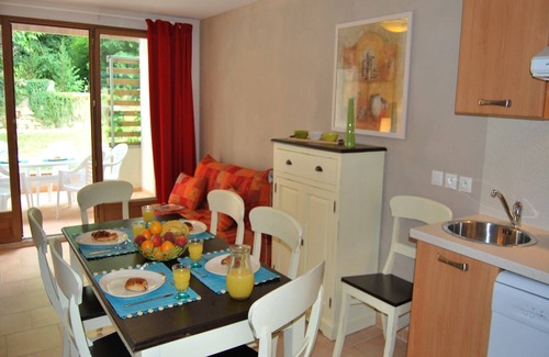 Barjac Apartment | Apartment in France with Spacious Terrace