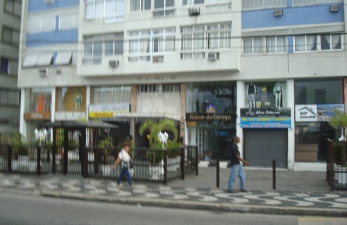 Embare Apartment | Apartment in front of Embaré Santos Beach SP