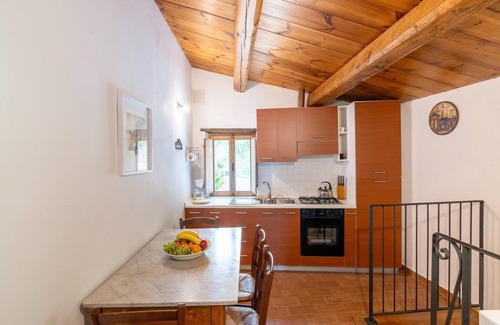 Furlo House | Apartment in Furlo Reserve with Saltwater Pool