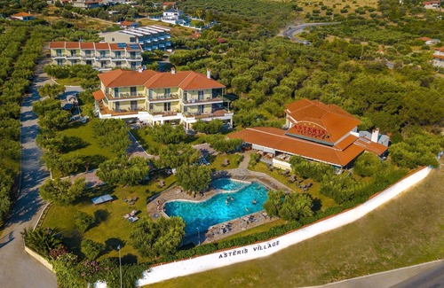 Gerakini Apartment | Apartment in Gerakini with a shared swimming pool