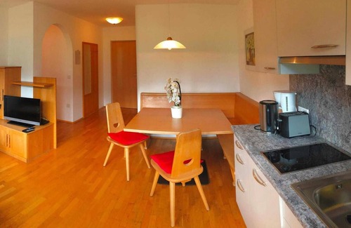 Coldrano Apartment | Apartment in Goldrain with Pool & Mountain Views