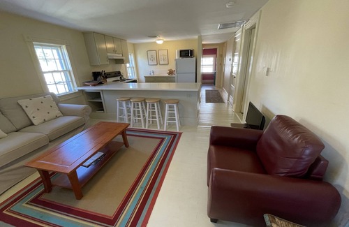 Bristol Apartment | Apartment in historic harbor overlooking the harbor