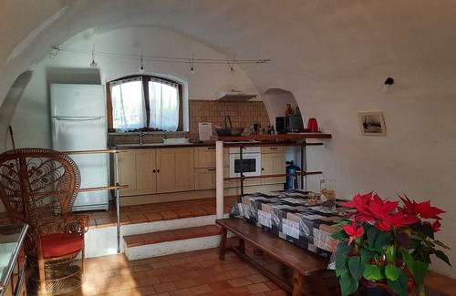 Calvi Apartment | apartment in house of character, quiet pool of nature, 5min from Calvi
