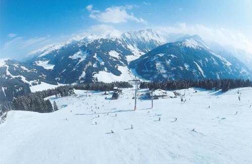 Kaltenbach Apartment | Apartment in Kaltenbach near Ski Lift