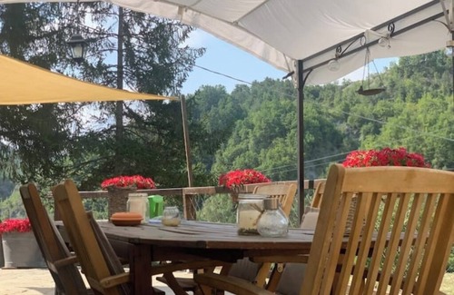 Merana Apartment | Apartment in Langa Astigiana farmhouse Cascina Galli
