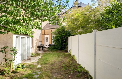 Nord - Gare House | Apartment in Le Mans with Private Sauna