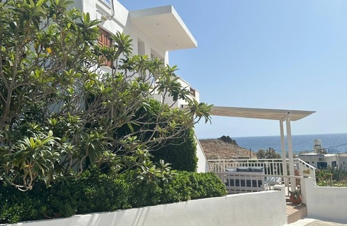 Lentas Apartment | Apartment in Lentas with sea view and garden