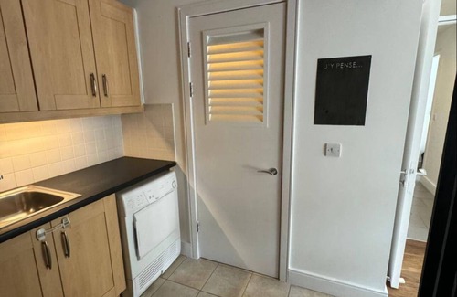 Limerick City Centre Apartment | Apartment in Limerick City Centre. Family friendly, close to all attractions