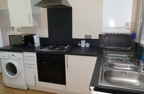 Cathall Apartment | Apartment in london minute walk to metro, near Stratford nn