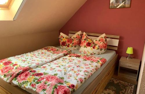 Weiag Apartment | Apartment in Luckaitztal-Gossda with parking space