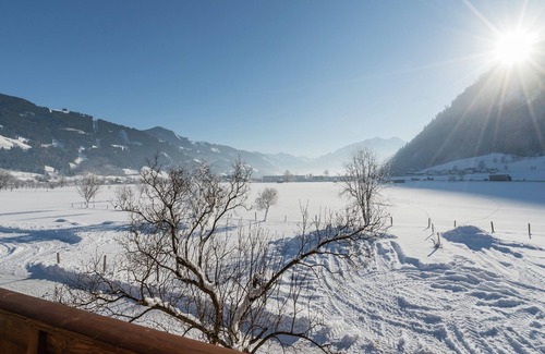 Maishofen Apartment | Apartment in Maishofen near Ski Slopes