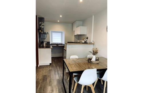 Malestroit Apartment | Apartment in Malestroit