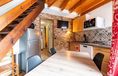 Les Esserts Apartment | Apartment in Morillon near Ski Resort