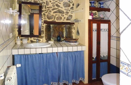 Barranco del Pinar House | Apartment in Moya with communal pool