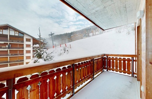 Saint-Pierre-de-Clages Apartment | Apartment in Nendaz near Cable Cars