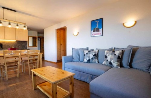 Saint-Pierre-de-Clages Apartment | Apartment in Nendaz near Ski Slopes